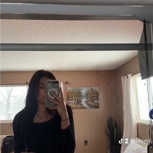 Meet your Posher, Mia